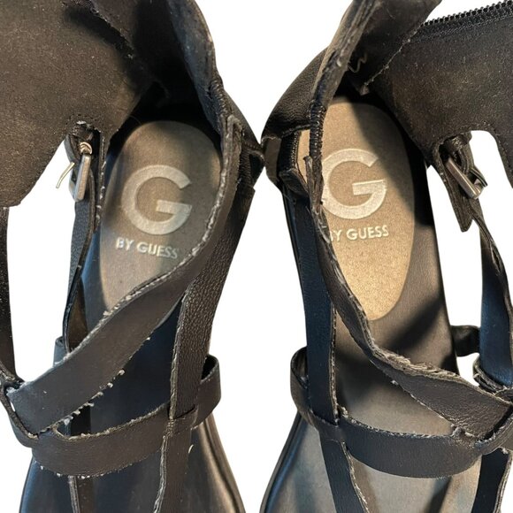 G by Guess Womens Strappy Gladiator Sandals, Black Faux Leather Summer Beach - Picture 8 of 10